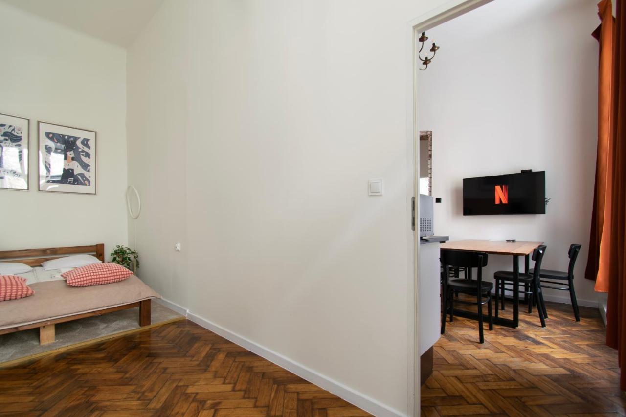 Apartments Studencka Street, Next To Planty Park Cracovie Extérieur photo